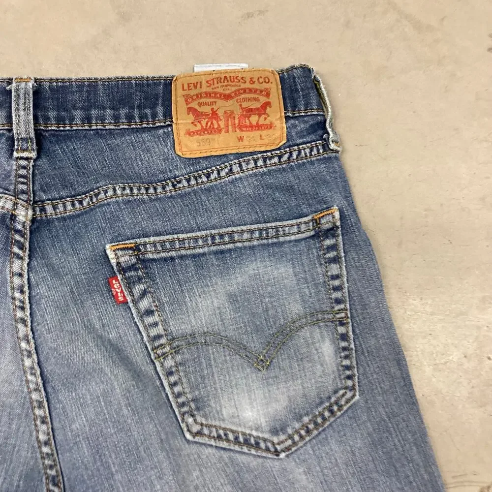 Levis loose fit